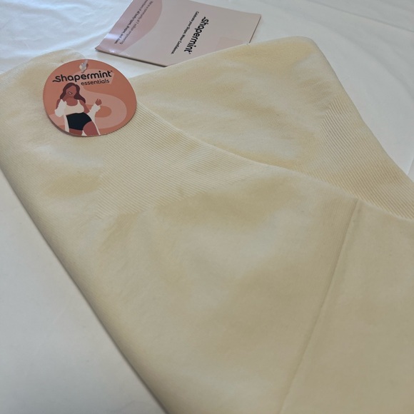 SHAPERMINT TUMMY CONTROLS. SIZE M. - Picture 5 of 9